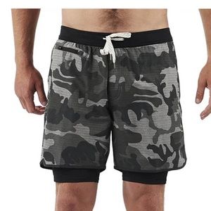 Vuori Stockton Shorts Mens Grey Camo